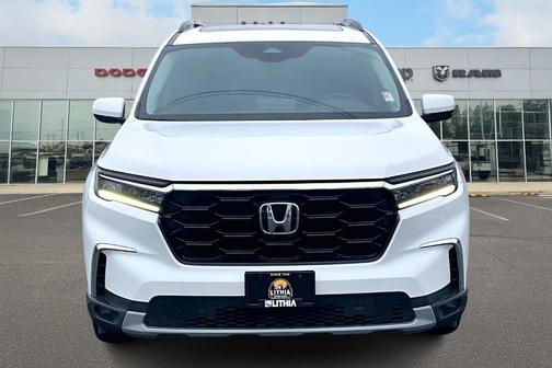 2023 Honda Pilot Touring