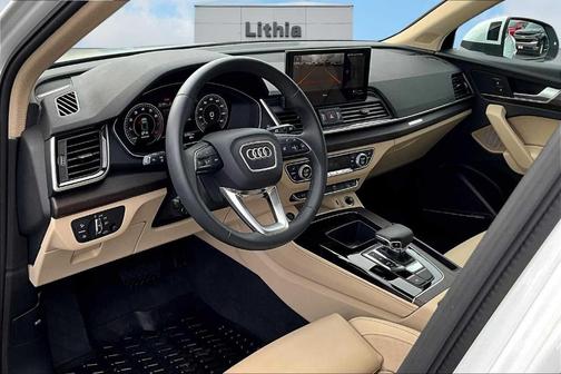 2024 Audi Q5 45 S line quattro Premium