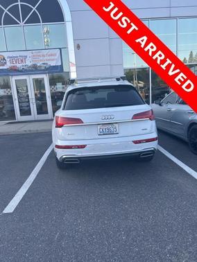 2024 Audi Q5 45 S line quattro Premium