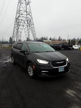 2024 Chrysler Pacifica Touring-L