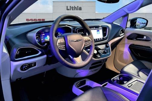 2024 Chrysler Pacifica Hybrid Select