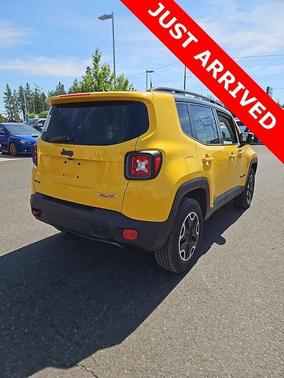 2016 Jeep Renegade Trailhawk