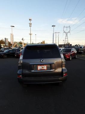 2023 Lexus GX 460 Base