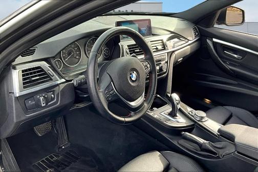 2017 BMW 330 i xDrive