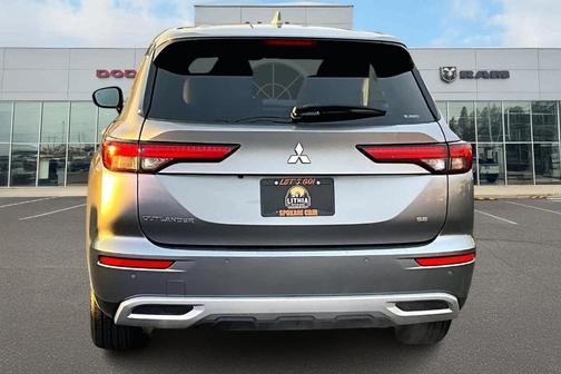 2024 Mitsubishi Outlander SE