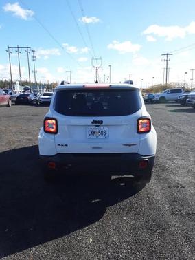 2023 Jeep Renegade Trailhawk