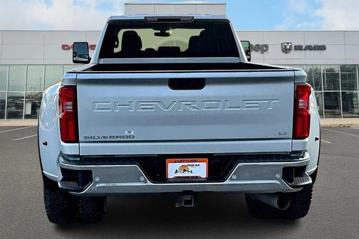 2023 Chevrolet Silverado 3500 LT