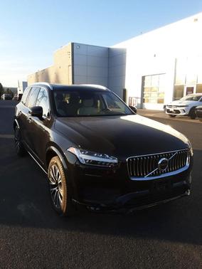 2022 Volvo XC90 T6 Momentum 6 Passenger
