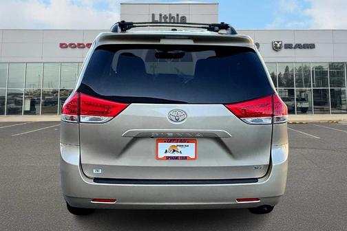 2014 Toyota Sienna XLE