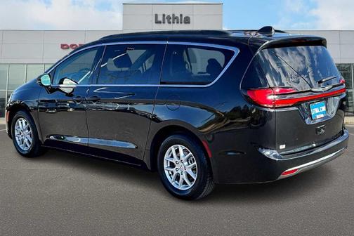2022 Chrysler Pacifica Touring-L
