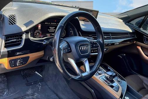2017 Audi Q7 3.0T Premium Plus