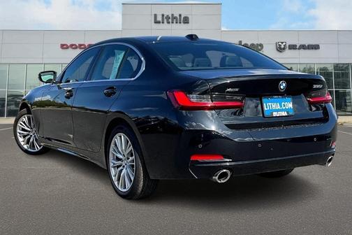 2024 BMW 330 i xDrive