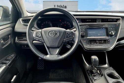 2017 Toyota Avalon XLE