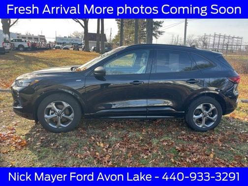 2023 Ford Escape ST-LINE