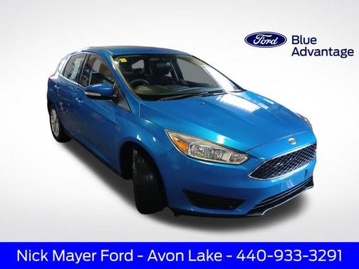 BLUE CANDY TINTED CLEARCOAT 2017 Ford Focus SE