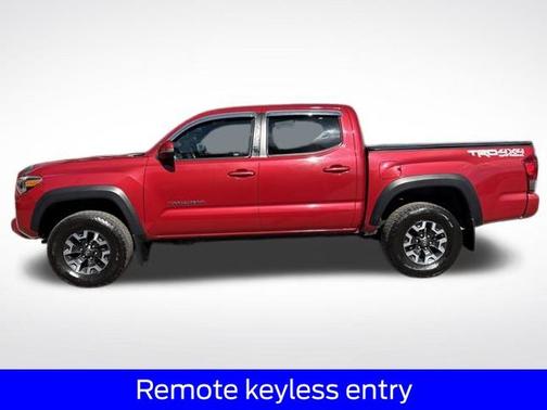 2017 Toyota Tacoma TRD OFF ROAD