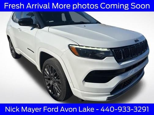 Bright White Clearcoat 2023 Jeep Compass LIMITED