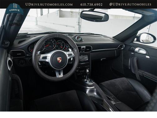 2012 Porsche 911 Carrera 4 GTS
