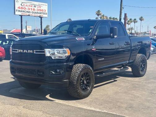 Diamond Black Crystal Pearlcoat 2019 RAM 2500 Big Horn Crew Cab 4x4 6'4' Box