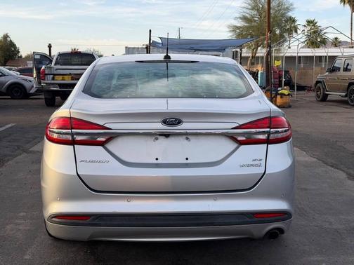 Ingot Silver 2017 Ford Fusion Hybrid SE