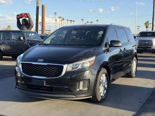2017 Kia Sedona LX