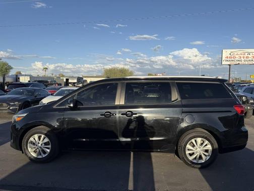 2017 Kia Sedona LX