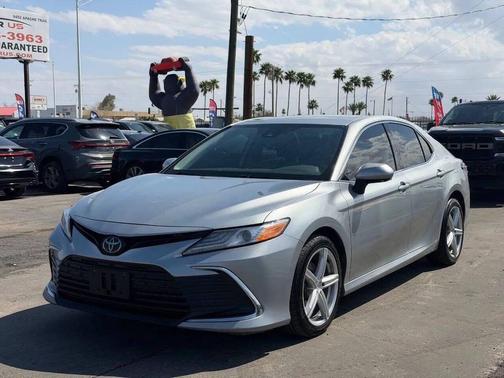 Celestial Silver Metallic 2023 Toyota Camry XLE