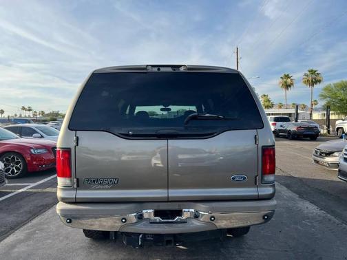 Beige 2002 Ford Excursion Limited 4WD 4dr SUV