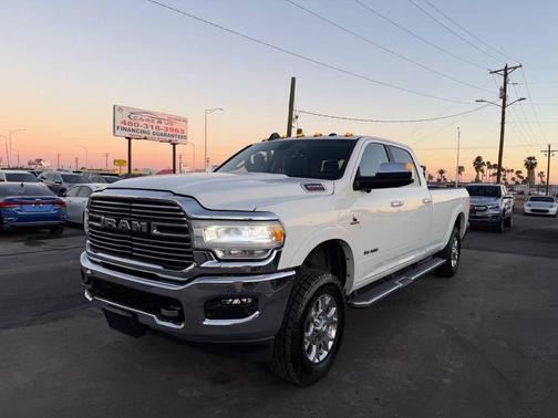 2021 RAM 3500 Laramie Crew Cab 4x4 8' Box
