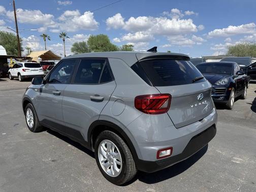 2021 Hyundai VENUE SE