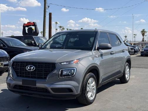 2021 Hyundai VENUE SE
