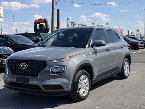 2021 Hyundai VENUE SE