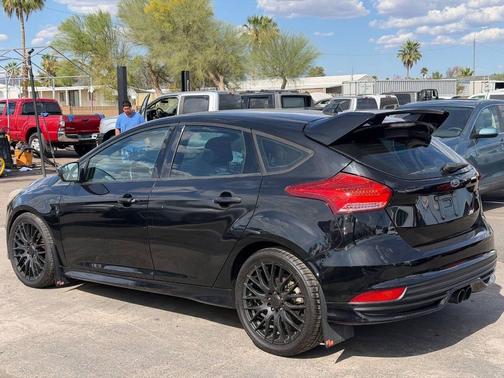 Shadow Black 2016 Ford Focus ST