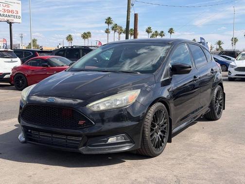 Shadow Black 2016 Ford Focus ST