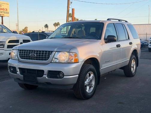 Silver Birch Clearcoat Metallic 2004 Ford Explorer XLT Sport