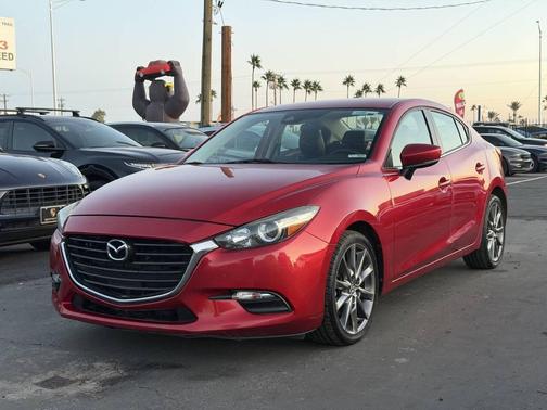 2018 Mazda Mazda3 Touring