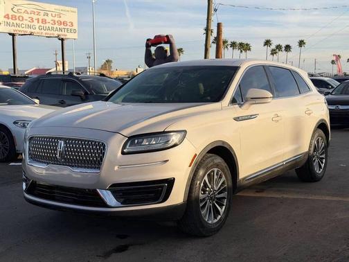 Ceramic Pearl 2020 Lincoln Nautilus Standard