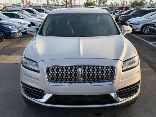 Ceramic Pearl 2020 Lincoln Nautilus Standard