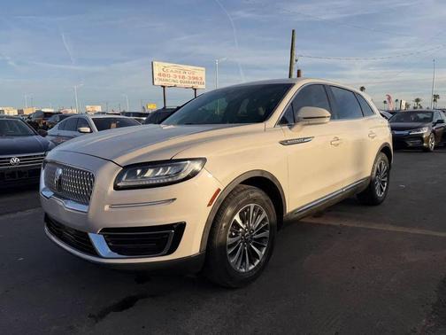 Ceramic Pearl 2020 Lincoln Nautilus Standard