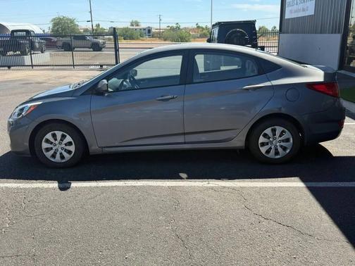 Triathlon Gray Metallic 2015 Hyundai Accent GLS