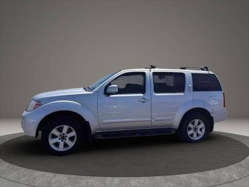 2012 Nissan Pathfinder SV