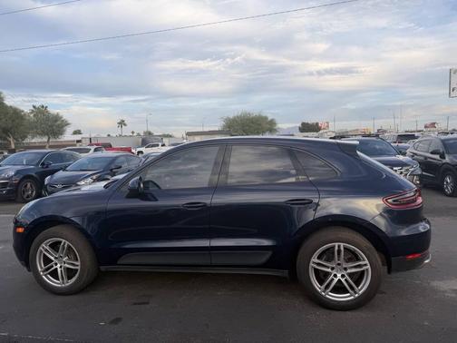 2017 Porsche Macan Base AWD 4dr SUV