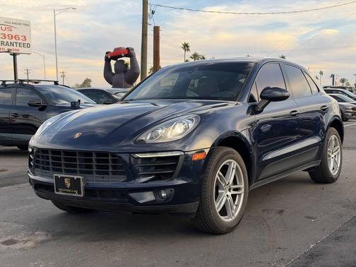 2017 Porsche Macan Base AWD 4dr SUV
