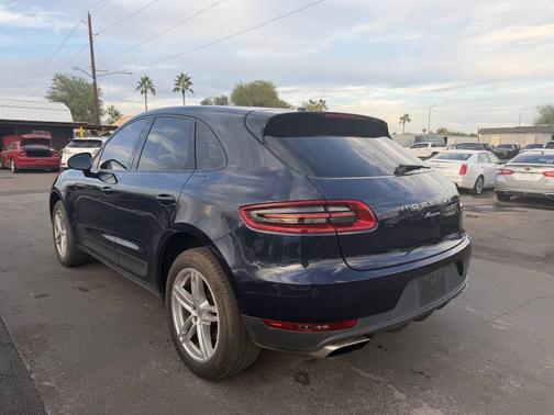 2017 Porsche Macan Base AWD 4dr SUV