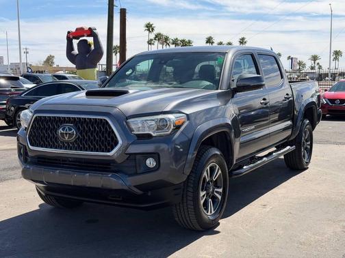 Magnetic Gray Metallic 2018 Toyota Tacoma TRD Sport