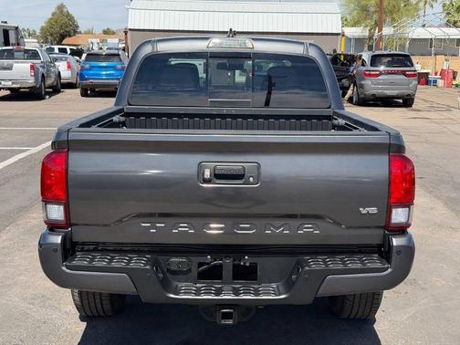 Magnetic Gray Metallic 2018 Toyota Tacoma TRD Sport