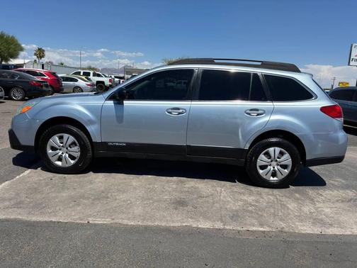 Blue 2013 Subaru Outback 2.5i