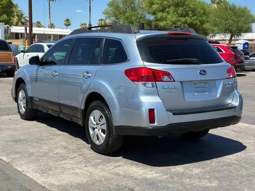 Blue 2013 Subaru Outback 2.5i