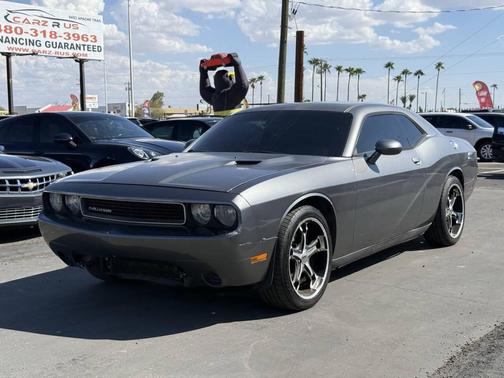 2012 Dodge Challenger SXT