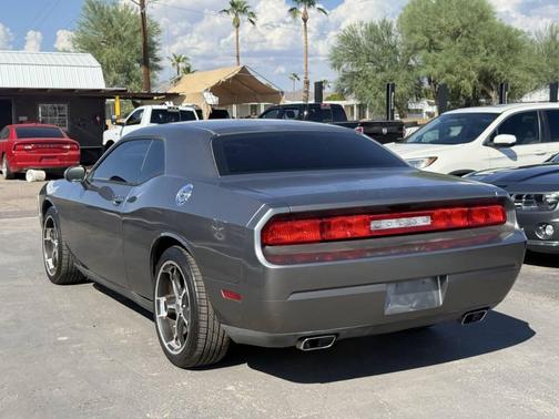 2012 Dodge Challenger SXT